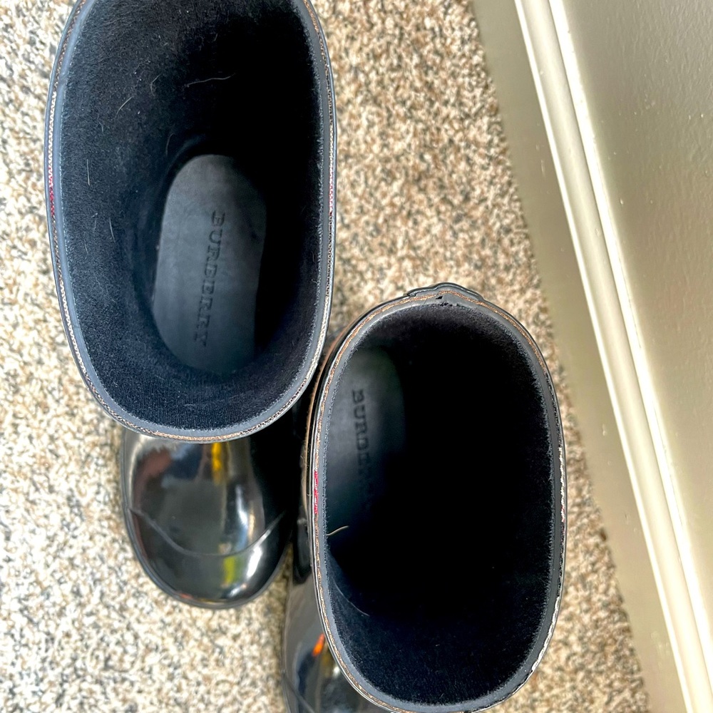 Burberry Black Ranmoor rain boots/booties - Picture 4 of 4
